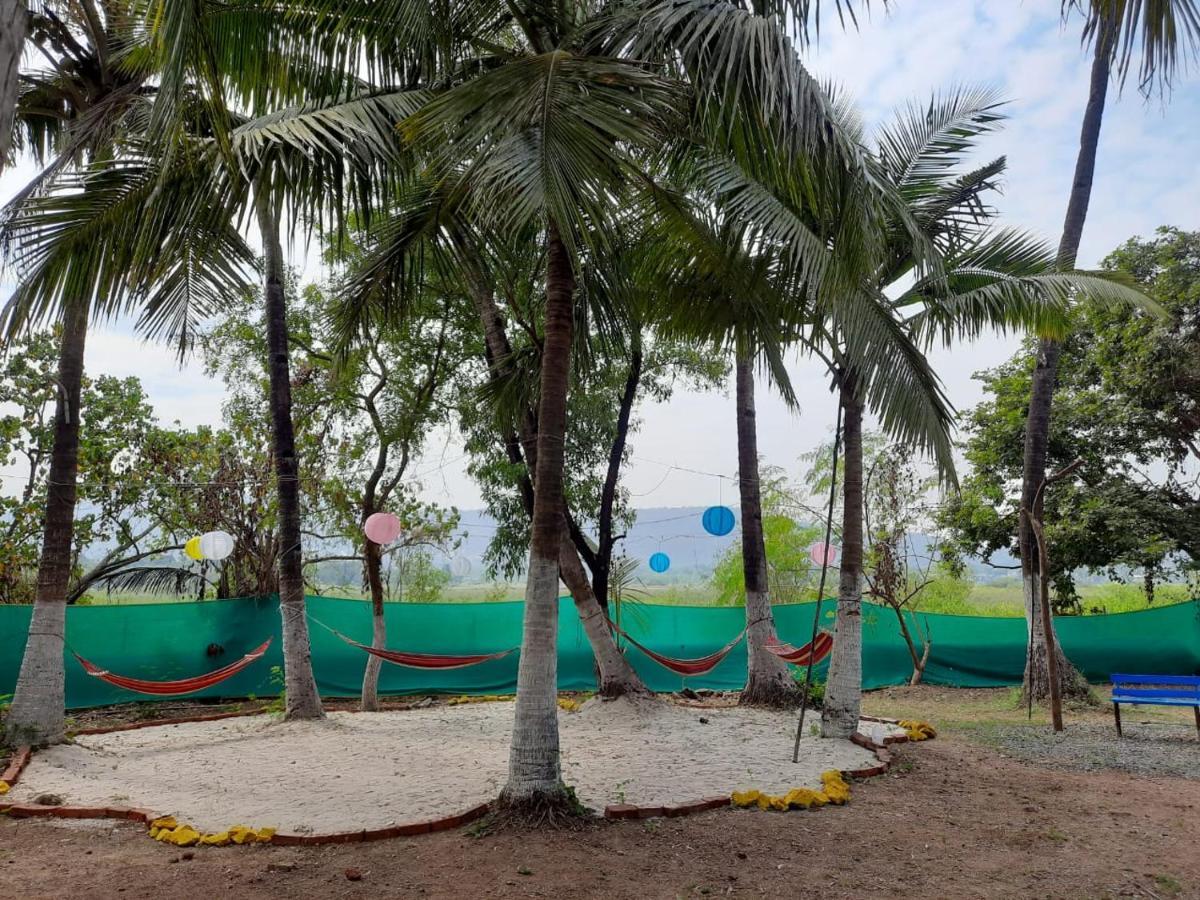 Sereno Farms Hotel Alibag Luaran gambar